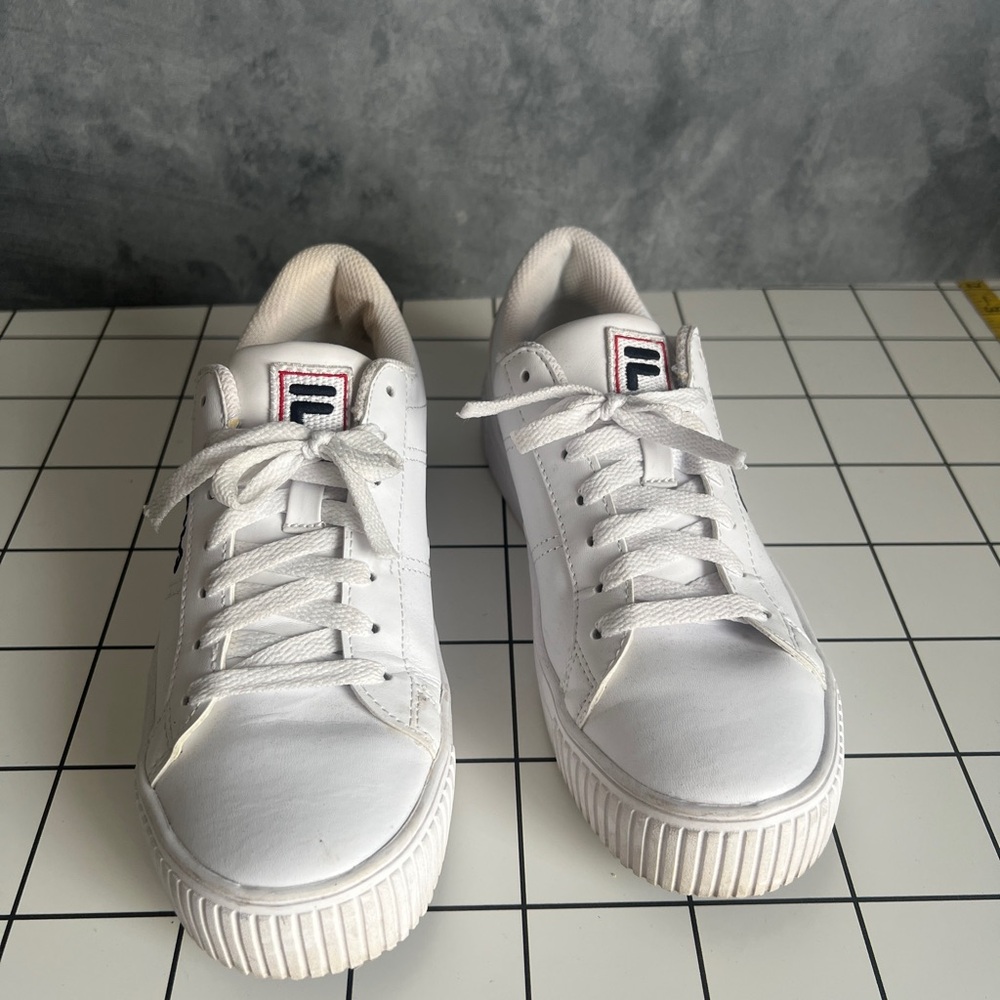 Fila Women's White Leather Sneakers Size 7 NWOT
